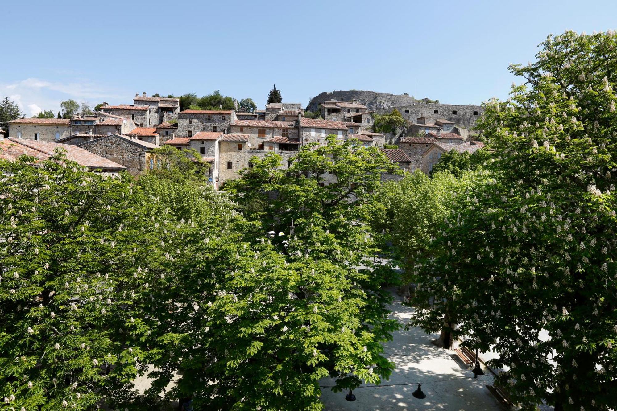 Auberge De Banne Exterior photo